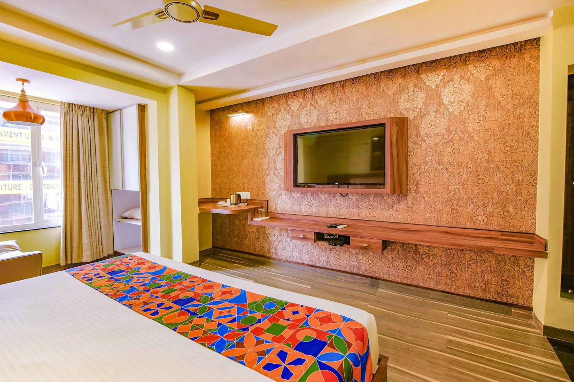 Fabhotel Phoenix Resorts - Nr M Chinnaswamy Stadium Bangalore Exterior photo